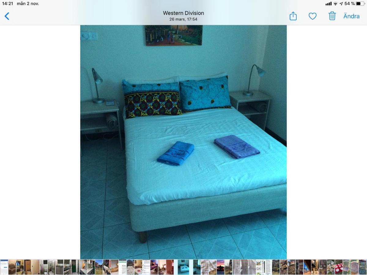 Anns Guesthouse Bakaugambia Ngoại thất bức ảnh