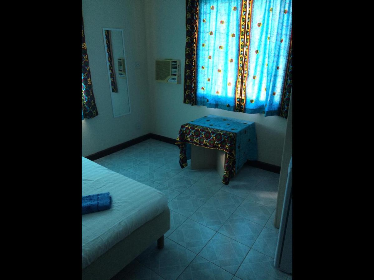 Anns Guesthouse Bakaugambia Ngoại thất bức ảnh