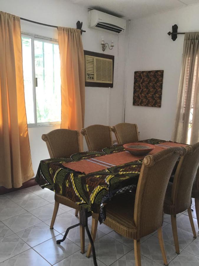 Anns Guesthouse Bakaugambia Ngoại thất bức ảnh